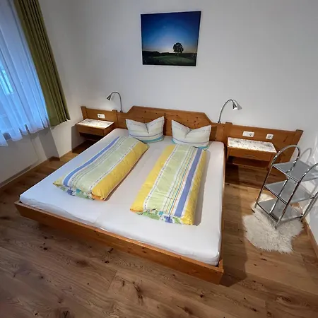 Апартаменты Allgaeuer-landhaus-stocker *